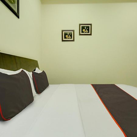 Super Collection O Ovel Hotel Grand Abadpura Exterior foto